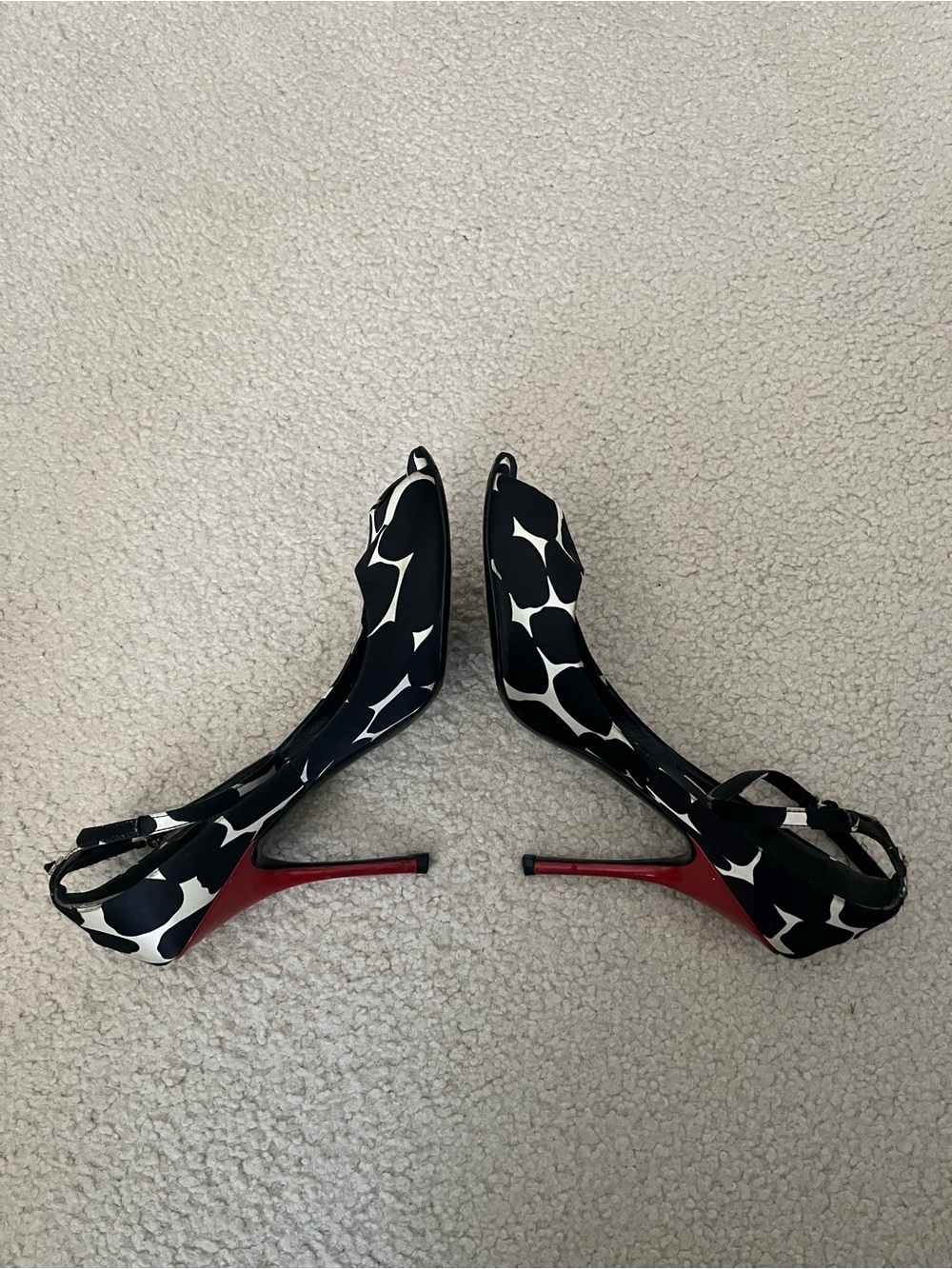 Gucci Nero Bianco Satin Red Heels - Black White Peep-Toe Ankle-Strap Pumps 8.5 - Picture 4 of 10